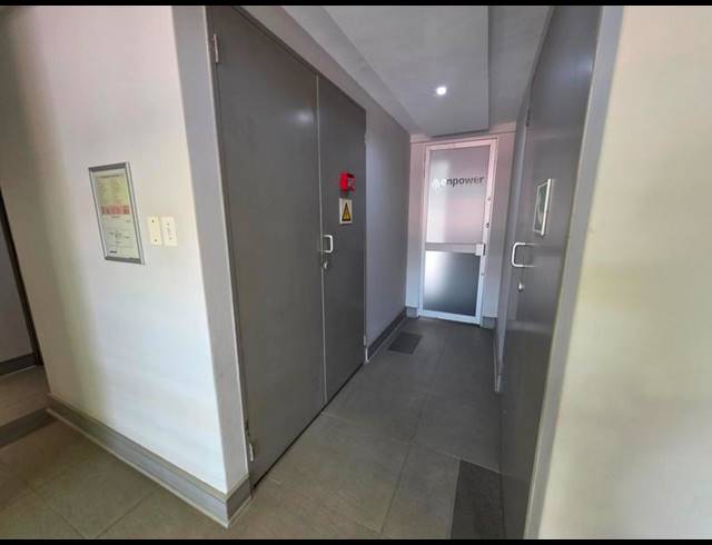 BUSINESS PROPERTY TO RENT IN MENLYN